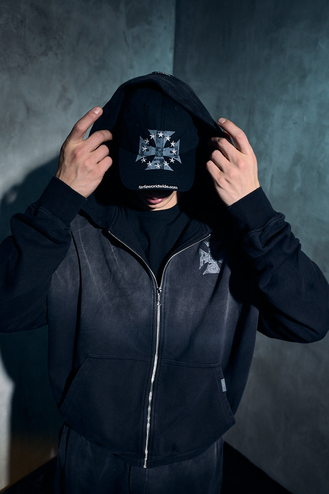 Sudadera con capucha y cremallera Maltese Washed